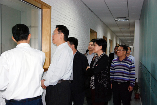 深圳市政協(xié)副主席王璞調(diào)研華測(cè)集團(tuán)